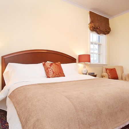 Hotel Manoir Chamberland (Adults Only) Montebello Exterior foto